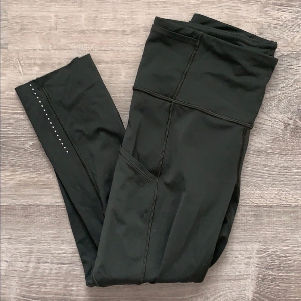 Lululemon fast and free crop 19” size 6 dark olive